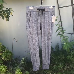Gap fit slim straight brushed tech jersey joggers